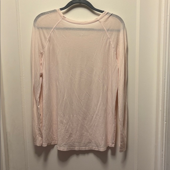 Lululemon Emerald Long Sleeve Top Pink Glow, size 8 (best guess, no tag) - Picture 3 of 4